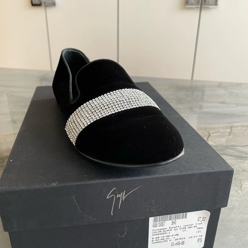 Giuseppe Zanotti - Black Velvet with Swarovski Crystals Loafer Flats - Picture 5 of 5